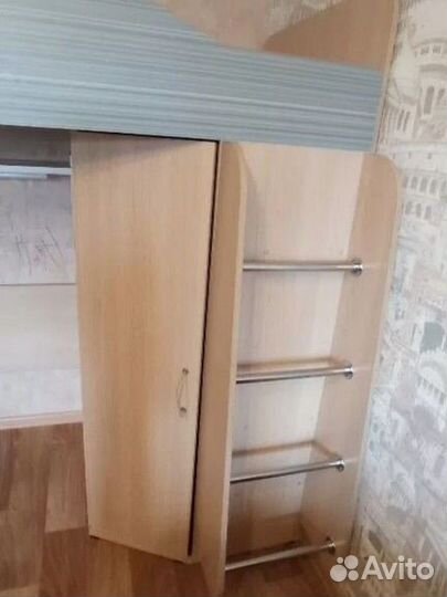 Детская кровать чердак с шкафом бу