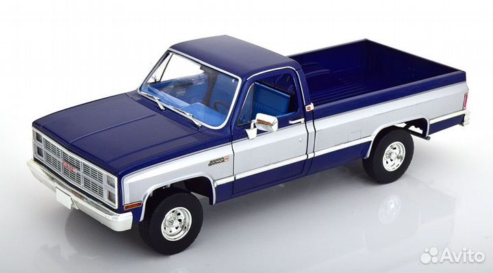 1/18 1984 GMC K-2500 Sierra Grande Greenlight