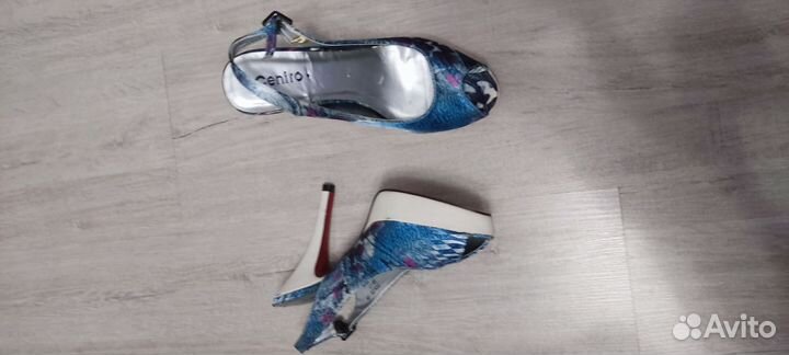 Босоножки 38 centro