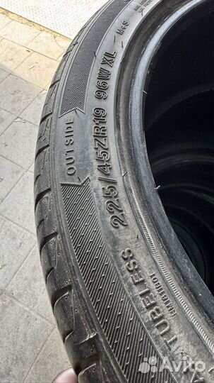 Roadmarch Prime UHP 08 225/45 R19 202ZR