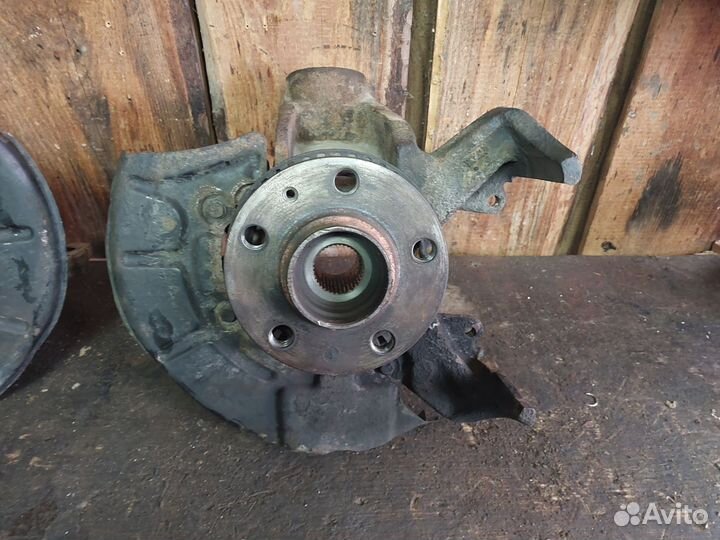 Повортный кулак октавия тур