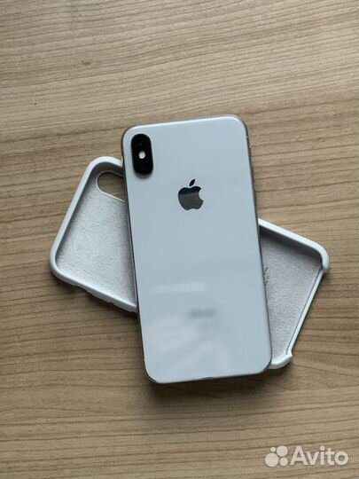 iPhone X, 64 ГБ