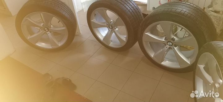 Pirelli P Zero Corsa 275/40 R20 и 315/35 R20