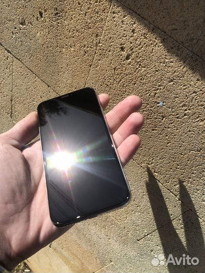 iPhone X, 64 ГБ