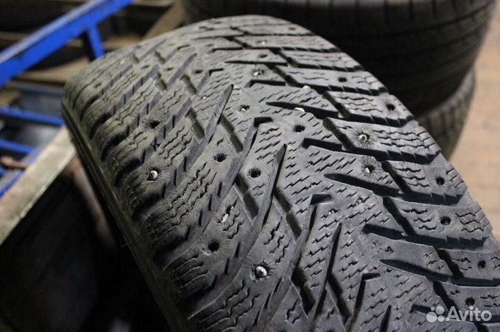 Nokian Tyres Hakkapeliitta 8 215/55 R17