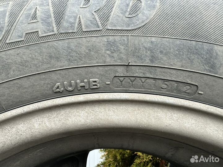 Yokohama Ice Guard Stud IG55 215/65 R16