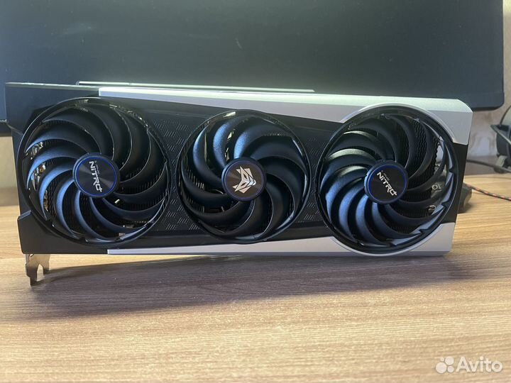 Видеокарта Sapphire Radeon RX6800XT Nitro+ 16368Mb