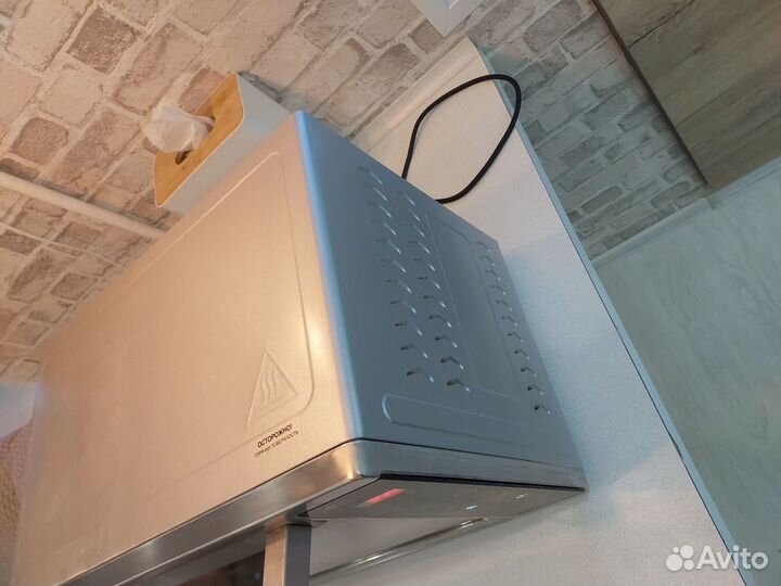 Умный духовой шкаф Redmond