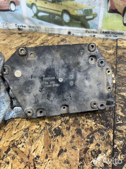 Площадка крепления эбу Опель Астра H