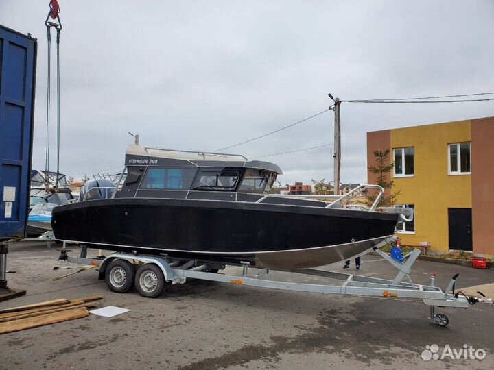 Катер voyager 700 