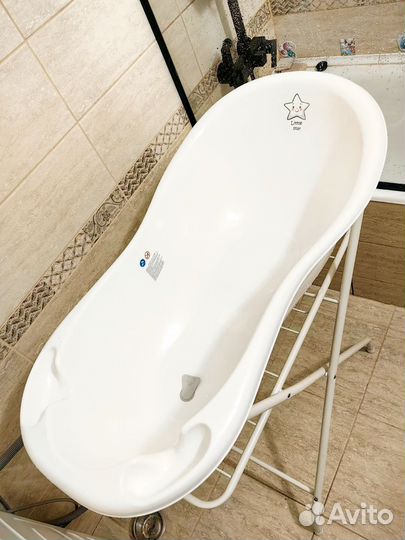 Ванночка для купания с подставкой