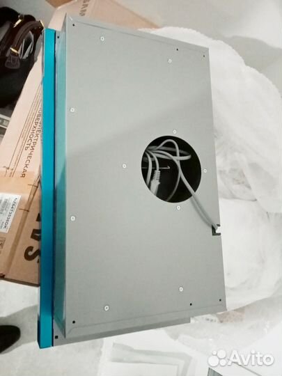 Вытяжка для кухни 60 см новая