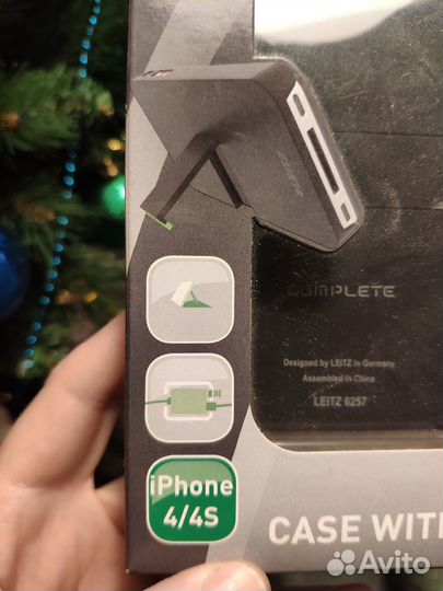 Чехол с подставкой для iPhone 4/4S Leitz Complete