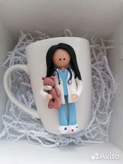 Кружка с декором из полимерной глины