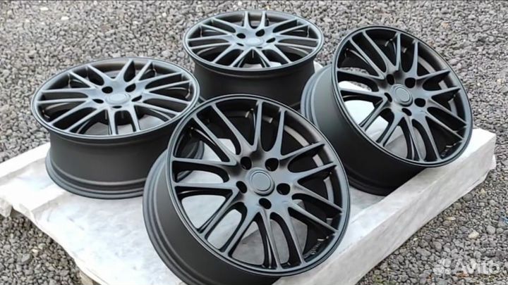 R17. 5x114,3. Bridgestone Япония.Чёpный Гpaфит