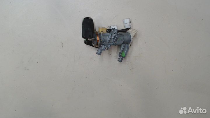 Замок зажигания Mitsubishi Outlander, 2003