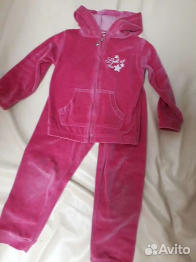 Спортивные костюмы