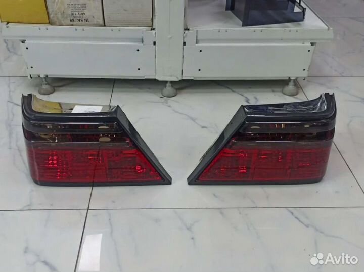 Задние фонари Mercedes-Benz W124