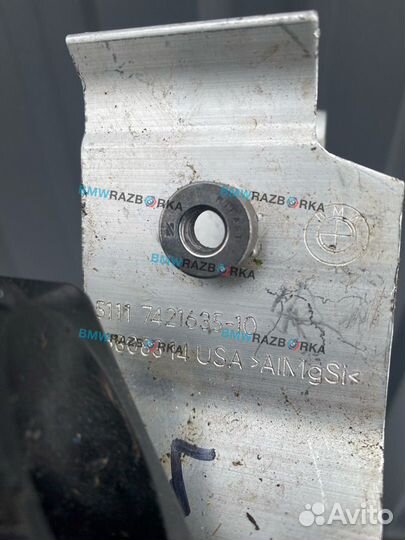 Кронштейн (крепление) радиатора левый нижний BMW