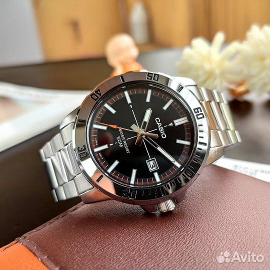 Часы Casio Collection MTP-VD01D-1E2 (Новые)