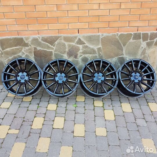 Shogun RS-Z r17 5*114.3 8.5J ET30 Black