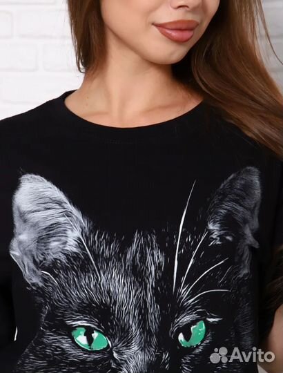 Футболка женская р-ы: 48, 50, 52 светящийся принт