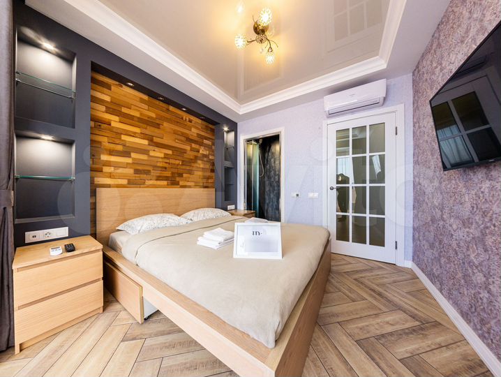 2-к. квартира, 76 м², 10/15 эт.