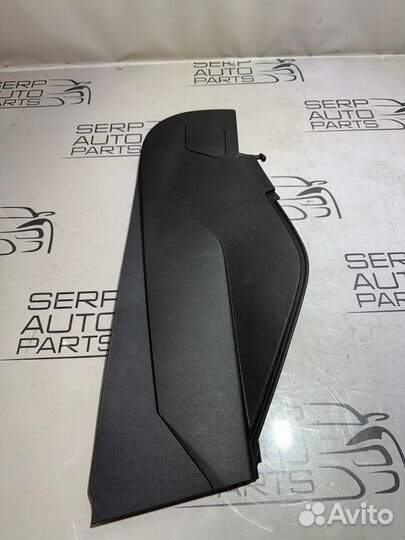 Накладка центральной консоли левая Ford Focus 3