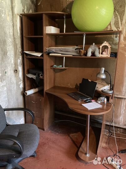 Компьютерный стол