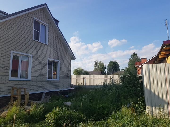Дом 100 м² на участке 5 сот.