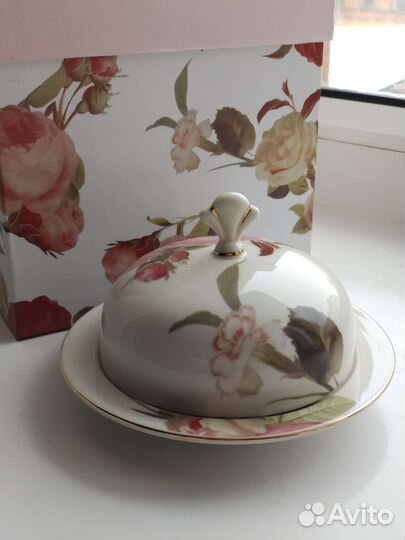 Посуда в подарочной упаковке