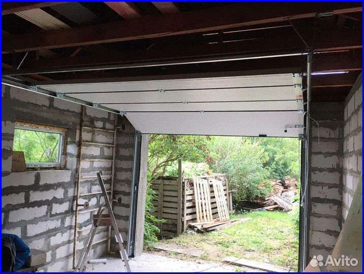 Подъемно секционные ворота