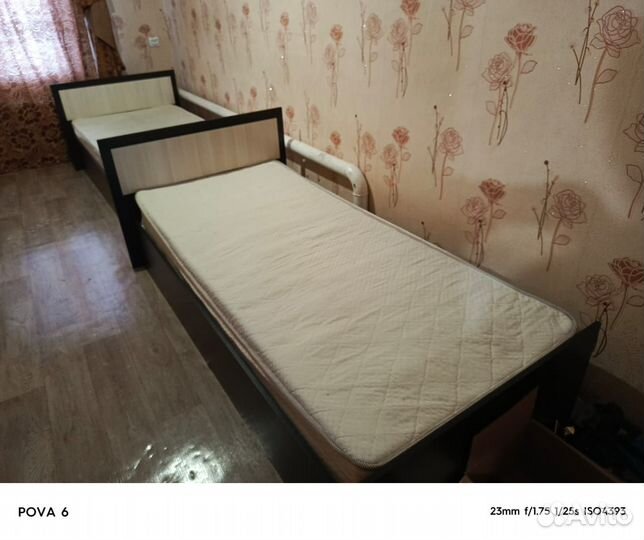 Кровать
