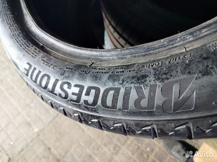 Bridgestone Alenza 001 275/45 R20 и 305/40 R20 112Y