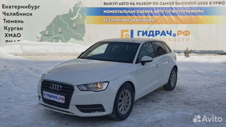 Обшивка стойки задней левой нижняя Audi A3 (8V) 8V