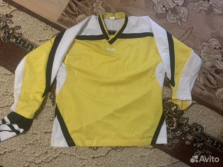 Хоккейная форма для детей 16-18 лет