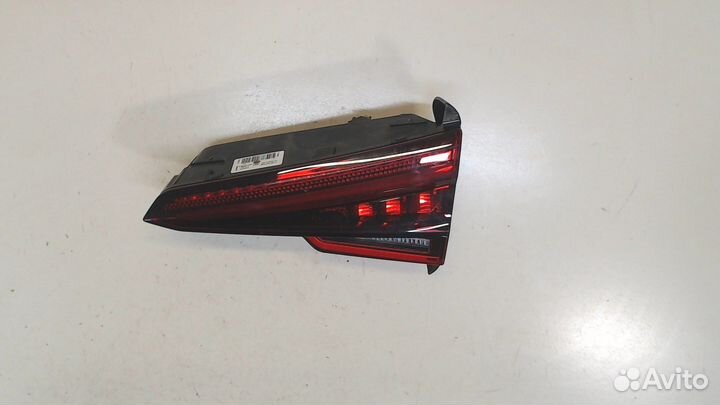 Фонарь крышки багажника Audi A4 (B9), 2018