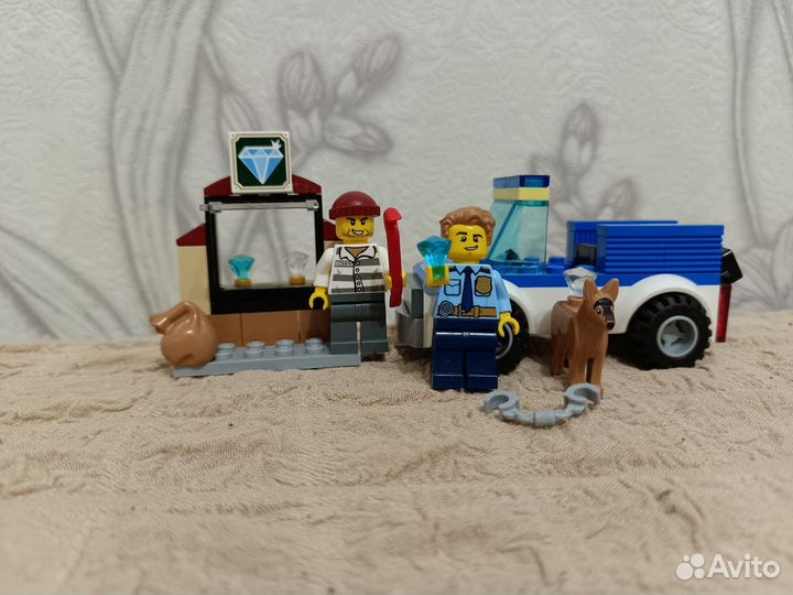 Лего набор полицейский и вор