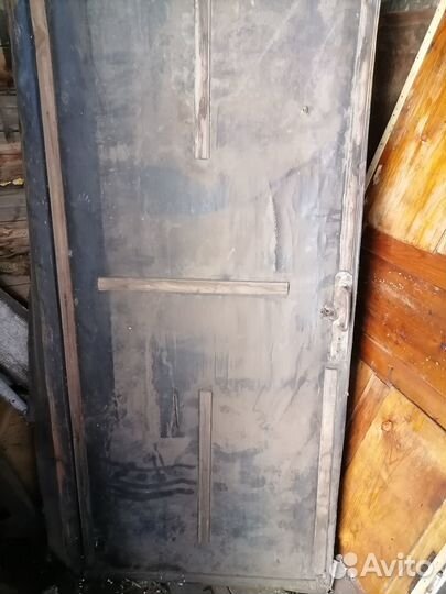Дверь деревянная бу