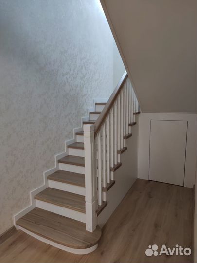 Лестница из Ясеня с 