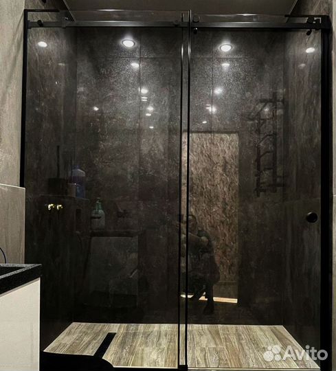 Стеклянные душевые