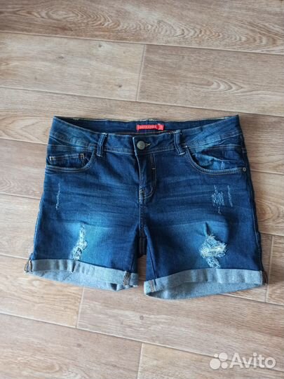 Вещи женские 44