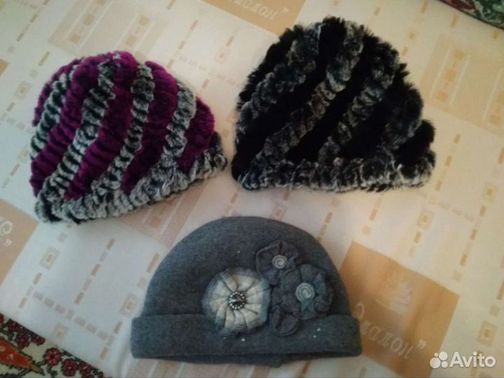Шапочки женские