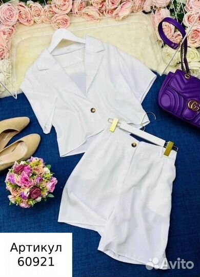 Костюм с шортами