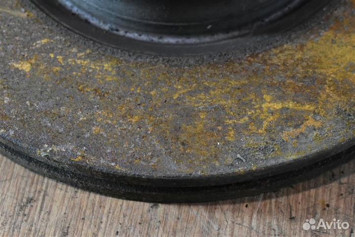 Тормозные диски переднее Toyota Avensis универсал