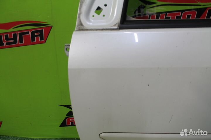 Дверь toyota NCZ20,NCZ25 raum