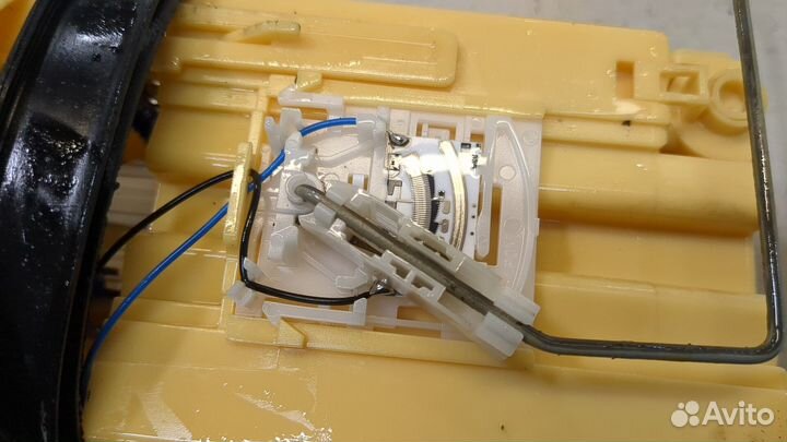 Насос топливный электрический Peugeot 306