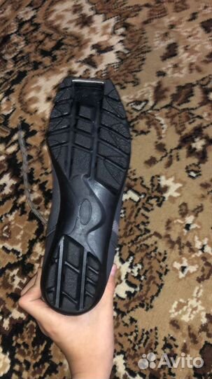 Продам лыжные ботинки