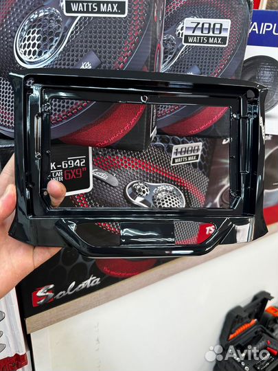 Переходная рамка на LADA Xray 