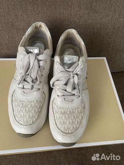 Кроссовки женские Италия 36 размер